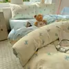 Conjunto de Roupa de Cama de Lã de Leite Desenho Animado 2026 Novo Dormitório Estudantil Conjunto de Três Peças com Fronha e Lençol com Fronha de Lã Coral Dupla Face