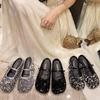 Mules Elegantes de Paetês Brilhantes 2025 Verão Novo Versátil Bico Fechado Slip-On Sandálias Rasteirinhas da Moda para Mulheres