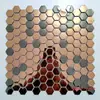 Azulejos Mosaico Espelhados Hexagonais Pequenos de Aço Inoxidável Metálico Estilo Europeu KTV Bar Entrada Azulejos de Parede com Fundo Preto Dourado