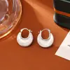 Pendientes de Nácar Natural Ligeros de Lujo y Elegantes con un Toque de Alta Gama, Modernos y Sencillos, Diseño Personalizado, Brazaletes de Oreja de Diosa Estilo Influencer de Moda