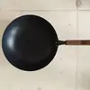 Fabricante Buen Compañero Venta al por Mayor Wok de Hierro Olla Antiadherente para Cocinar Sartén Olla de Hierro Antiadherente Exhibición de Regalo Utensilios de Cocina para Viajes