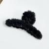 Tocado de peluche de plástico hecho a mano para mujer, bonito accesorio para el cabello con forma de tiburón peludo, venta al por mayor, novedad de primavera