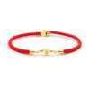 Pulsera de Hilo Rojo de Venta Caliente Transfronteriza con Letra Inglesa A-Z y Colgante Grabado Dorado en Forma de Corazón, Pulsera Ajustable, Versátil