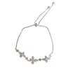 Nuevo de verano, exquisito, moderno, dulce, versátil, pulsera de pétalos gruesa color plata extraíble, accesorio de mano elegante y de lujo ligero