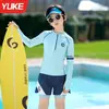 Traje de Baño Infantil 2026 Nuevo Estilo Niños Dos Piezas Ropa de Baño para Niños Niños Medianos y Mayores Adolescentes Protección Solar Conjunto de Traje de Baño Verano