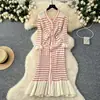 Comércio Exterior Transfronteiriço Elegante Gola V de Botão Único Listrado Vestido de Tricô Feminino Outono e Inverno Elástico Slim-fit Franzido Longo