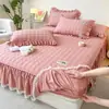 Faldón de Cama Acolchado de Algodón Lavable y Cubrecama Dos en Uno Sábana de Cama de Cobertura Total Cubrecama a Prueba de Polvo Antideslizante Protector de Colchón Simmons