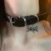 Colar Gargantilha Cruzada de Couro Preto Casual Estilo Punk Design de Nicho Doce e Cool para Mulheres Simples e Moderno