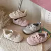 Nuevos Zapatos de Entrenamiento de Malla Transpirable para Niñas Primavera 2026, Suela Suave, Antideslizantes, Zapatillas de Bebé con Velcro