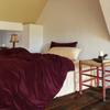 Conjunto de quatro peças de veludo francês quente do sul de inverno, lençol de cama de veludo coral vintage com flange e capa de edredom