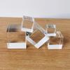 Cubo de cristal K9 de material embrionario blanco con tallado interior, decoración con letras 3D, tallado interior, soporte inferior de cristal personalizado