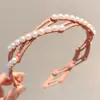 Diadema de Nuevo Estilo 2026 con Diseño de Corona Alta, Elegante Pasador de Perlas Artificiales, Diadema de Lujo Ligero Inspirada en Chanel para Uso Diario con Dientes