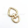 Llavero con forma de corazón de melocotón de calidad Dongguan, de aleación de zinc, con hebilla de corazón, anillo de resorte de metal, bola de peluche DIY, accesorios de joyería