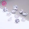 Zircón de Calidad 3A de Cinco Pétalos 3*3-10-10mm Forma de Flor de Ciruelo Blanca Zircón con Base Puntiaguda Piedra Suelta en Stock Venta Caliente