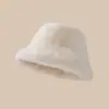 Sombrero de felpa blanco para mujer, invierno, lindo, celebridad de internet, engrosado, estiliza la cara, pequeño, celebridad de internet, moda, visón sintético, transfronterizo, sombrero de pescador
