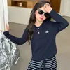 Roupa de Primavera para Meninas 2026 Nova Tendência Estilo Descolado Roupa de Rua Infantil Moletom Roupa de Primavera para Menina Grande Calça de Cintura Alta Listrada