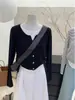 Moda Coreana Estilosa para 2025 Primavera e Outono, Blusa de Tricô Versátil com Efeito de Peça Dupla, Top Casual, Camisa Básica