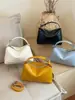 Bolsa Pequena Retro de Alto Padrão para Comércio Exterior para Mulheres 2024 Nova Outono e Inverno Versátil Bolsa Transversal Bolsa de Mão Bolsa Boston Tendência