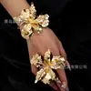 Pendientes Grandes de Flor Exagerada de Europa y América, Marca Transfronteriza Za En Stock Pendientes Metálicos Lacados Blanco Crudo, Exquisito Collar