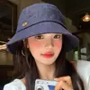 Boina de mezclilla desgastada y rota con ala grande, gorra de pintor tipo boina vintage para mujer que hace que la cara se vea más pequeña