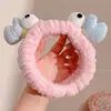 Faixas de cabelo da moda para meninas, perfeitas para outono e inverno, com um design fofo e divertido, apresentando orelhas de gato de desenho animado, e versáteis o suficiente para combinar com qualquer roupa.
