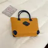 Bolsa Grande Capacidade Transfronteiriça Feminina Verão 2026 Nova Versátil Moda Ombro Único Tendência Trabalho Retro Casual Bolsa Tote