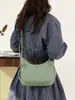 Mochila de Axila Feminina, Bolsa Casual Versátil para Viagem Feminina, Nova Bolsa de Ombro Portátil de Tecido de Nylon 2026