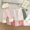 Leggings con Forro de Felpa Estilo Coreano Color Bebé Combinado Engrosados Pantalones Casuales Para Bebé con Trasero Grande Para Usar por Fuera Cálidos Pantalones Versátiles