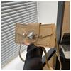 Bolsa planeta de design de nicho com textura que combina com tudo, bolsa quadrada pequena da moda feminina para o verão 2024, bolsa de ombro e transversal