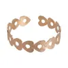 Pulsera Abierta Metálica con Patrón de Corazón Hueco Cruzado Europea y Americana, Simple, Ecológica, de Nicho, Joyería de Moda de Gama Alta