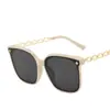 Gafas de sol de alta gama para mujer adelgazantes para la cara 2023 nuevas gafas de sol de estrella con pata de cadena adelgazantes para cara grande negras