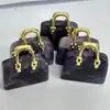 Amazon Venta Caliente Transfronteriza Cristal Piedra Semipreciosa 20X25Mm Forma Geométrica Bolsita Colgante Seco Bolsón Decoración.