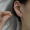 Clip de oreja de piedra ojo de gato de Beatle, aretes de insectos creativos de comercio exterior europeo y americano sin perforaciones, clip de oreja de mariquita de diamante flash único para dama