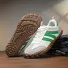 Estilo de Treino Alemão Todas as Estações Malha Biqueira Larga Plataforma Larga Esportes ao Ar Livre Tamanho Grande Sapatos Casuais Retrô Treino Alemão Trabalho Respirável Sapatos Masculinos
