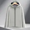 Traje de Asalto para Exteriores Hombres y Mujeres Ropa de Trabajo Cortavientos Impermeable Ropa de Montañismo Primavera y Otoño Delgada Hard Shell Chaqueta Deportiva para Senderismo Personalizado
