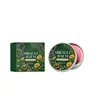 Crema Herbal para el Cuidado de las Articulaciones cuida suavemente la piel alrededor de las rodillas y los codos, proporcionando una aplicación y masaje cómodos y refrescantes.