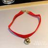 Collar corto de flores de alta calidad para mujer Nuevo collar de tela de celebridad de internet con mariposa, collar de temperamento simple, cadena para la clavícula