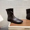Botas elásticas de salto alto para afinar a silhueta, estilo coreano, para mulheres, 2026, estilosas e versáteis, nova coleção de outono, botinhas de cano curto sem cadarço com bico redondo
