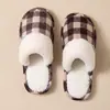 Pantuflas de Algodón a Cuadros de Felpa para Mujer, Ropa de Casa Otoño/Invierno, Suela Suave, Antideslizantes, Engrosadas, Se Pueden Usar al Aire Libre, Zapatos de Algodón Cálidos para Pareja, Invierno Hombre
