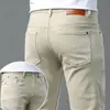 Jeans verdes de alta gama de lujo ligero italianos para hombre, nuevos de primavera y otoño, ajustados, elásticos, versátiles, modernos, pantalones para hombre