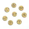 Acessórios de joalheria em aço inoxidável 26 letras maiúsculas do alfabeto inglês pingente vazado 6MM fabricantes grande quantidade em estoque