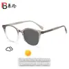 Armazón de gafas retro minimalista con remaches y lentes fotocromáticas para uso diario en exteriores, gafas de moda WM86233