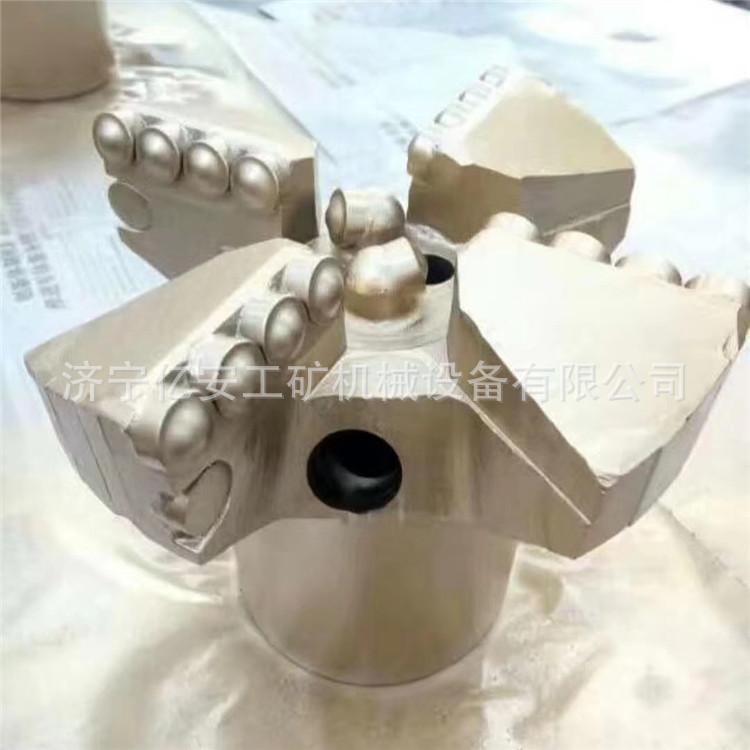 三翼合金钻头 (10)