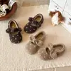 Chinelos Peludos de Bolinhas para Meninas 2026 Outono/Inverno Novos Meio Abertos Quentinhos para Meninas Pequenas Interno/Externo