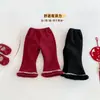 Pantalones de campana bordados para niñas, bolsillos pequeños izquierdo y derecho, conjunto vintage de Año Nuevo de invierno para bebés, pantalones gruesos con forro polar a la moda para niños