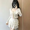 Traje de Banho Feminino Três Peças Estilo Francês Desejo Puro Novo 2026, Manga Longa, Proteção Solar, Emagrecedor, Saia Dividida com Babados