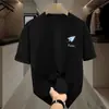 Camiseta de verano de seda de hielo negra estilo Hong Kong para hombre y mujer, camiseta sencilla que combina con todo, vestido para pareja, camiseta de manga corta para hombre y mujer, moderna