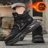 Zapatos de invierno para hombre de caña alta, nuevo estilo 2025, forrados de felpa, cálidos y acolchados de algodón, zapatillas deportivas tipo "dad shoes", botas de nieve para exteriores para el noreste de China