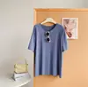 Camisa de Seda de Hielo Fresca al Tacto de Longitud Media con Cuello de Borde Crudo de Seda de Cobre Amoníaco Ancho de Manga Corta para Mujer, Camiseta de Manga Corta de Color Sólido en Capas de Estilo Nuevo para Mujer