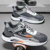 Zapatos deportivos personalizados para hombre, zapatos casuales de moda, zapatillas para correr de estudiante, zapatos tipo papá de malla ligera estilo coreano con suela gruesa